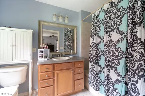 1737 Devonshire Dr, Salem, OH 44460 photo 21