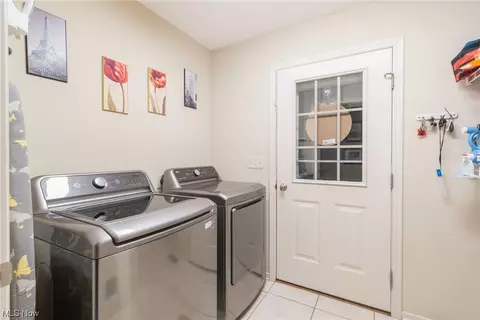 1737 Devonshire Dr, Salem, OH 44460 photo 18