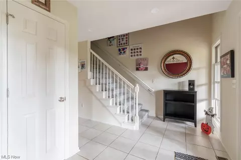 1737 Devonshire Dr, Salem, OH 44460 photo 5