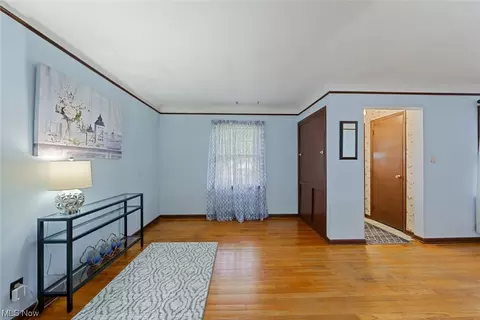 15500 Ramage Ave, Maple Heights, OH 44137 photo 9