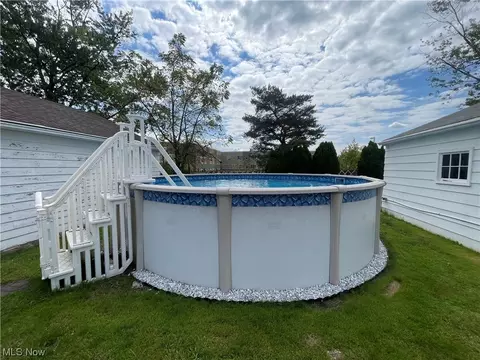 15500 Ramage Ave, Maple Heights, OH 44137 photo 28
