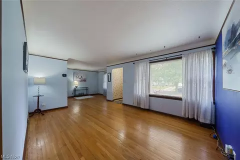 15500 Ramage Ave, Maple Heights, OH 44137 photo 7