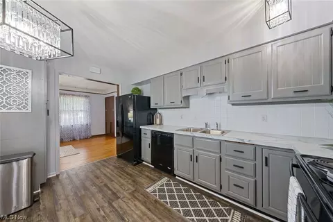 15500 Ramage Ave, Maple Heights, OH 44137 photo 14