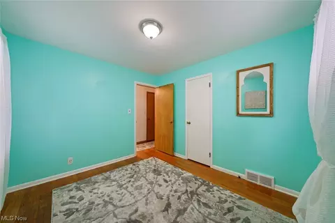 15500 Ramage Ave, Maple Heights, OH 44137 photo 18