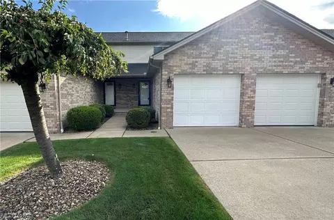 3876 Indian Run #6, Canfield, OH 44406