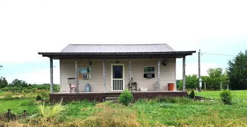 436 Davidson Ridge Rd, Palestine, WV 26160