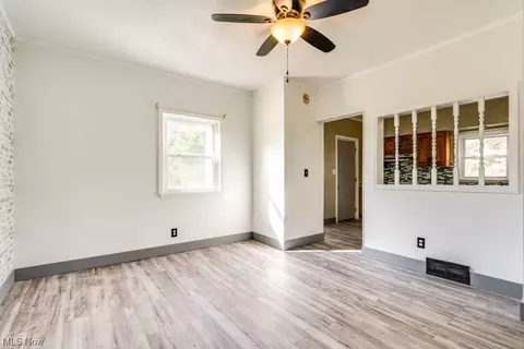 1103 E Summit St, Alliance, OH 44601 photo 10