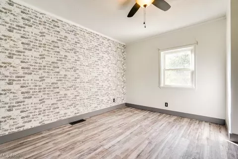 1103 E Summit St, Alliance, OH 44601 photo 9
