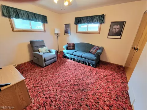 11805 Gross Dr, Parma, OH 44130 photo 15