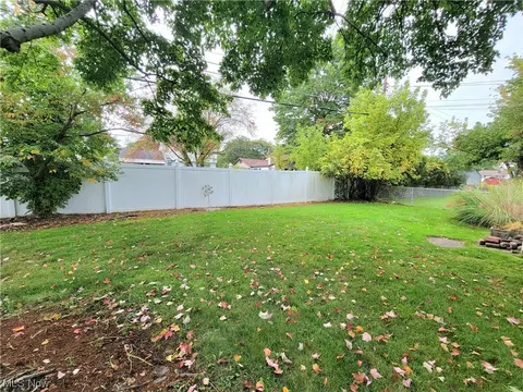11805 Gross Dr, Parma, OH 44130 photo 24