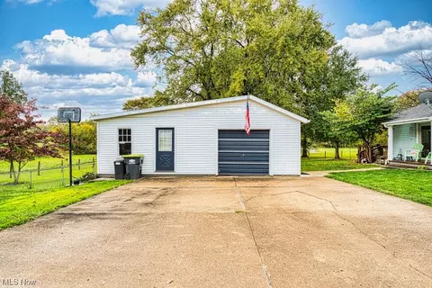 18225 5th St, Beloit, OH 44609 photo 4