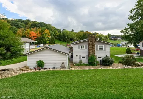 268 Cheyenne Trl, Malvern, OH 44644