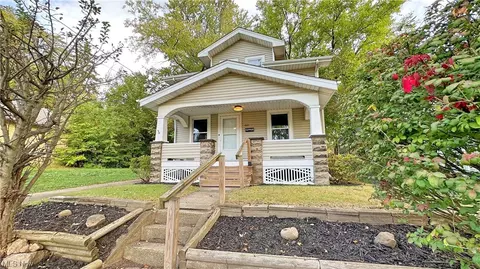 1521 22nd St NE, Canton, OH 44714