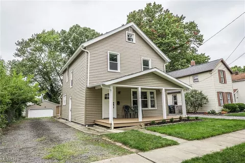 1772 9th St, Cuyahoga Falls, OH 44221