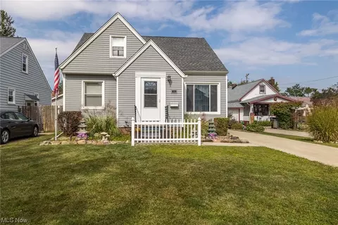 7902 Theota Ave, Parma, OH 44129