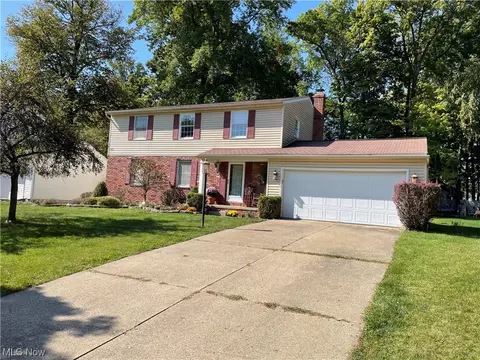 908 Laurel Glens Dr, Medina, OH 44256