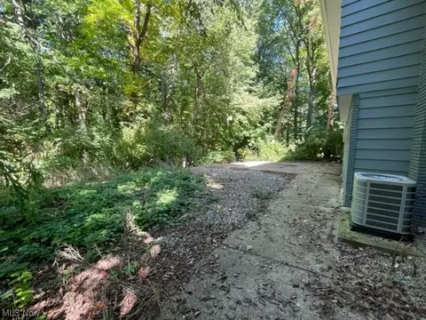 1203 Romayne Dr, Akron, OH 44313 photo 20