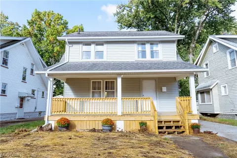 1432 Oakwood Ave, Akron, OH 44301
