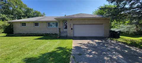 4206 Grafton Rd, Brunswick, OH 44212