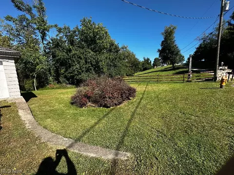 60 Maple Ln, Wheeling, WV 26003 photo 10