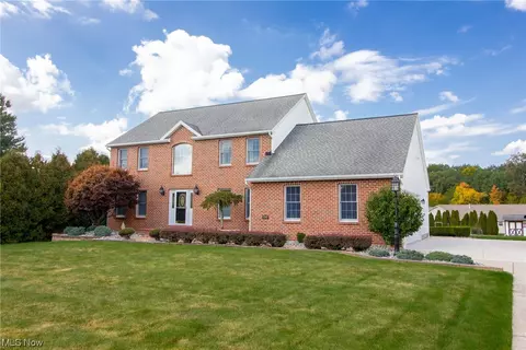 7040 Ruby Ct, Austintown, OH 44515