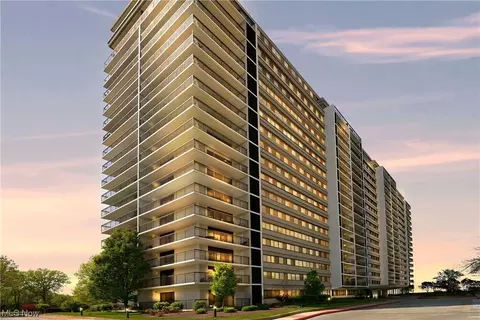 12550 Lake Ave #1606, Lakewood, OH 44107