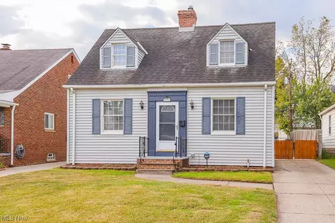 10704 Vernon Ave, Garfield Heights, OH 44125