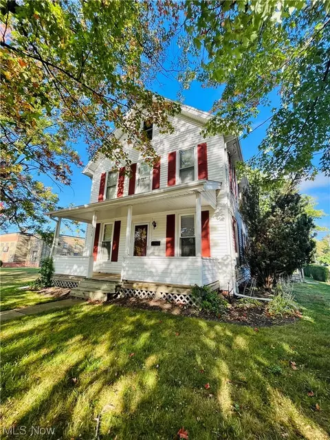 1438 Columbus Ave, Ashtabula, OH 44004 photo 7