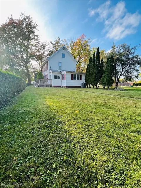 1438 Columbus Ave, Ashtabula, OH 44004 photo 11
