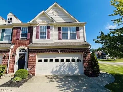 992 Tradewinds Cv, Painesville, OH 44077