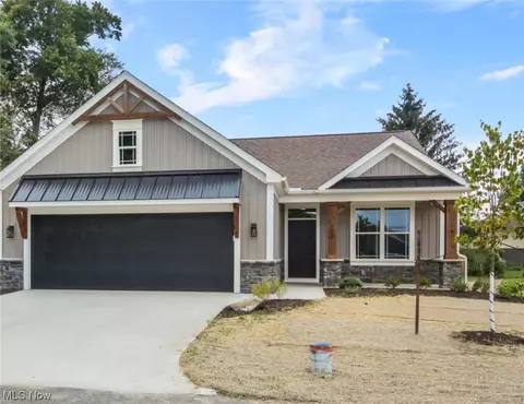 410 Meadow Trl SW #29, Hartville, OH 44632