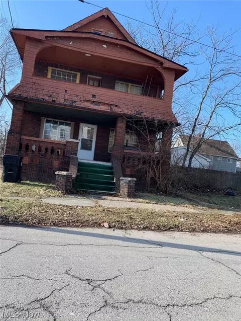 2982 E 97th St, Cleveland, OH 44104