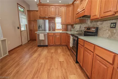 115 E Walnut St, Barnesville, OH 43713 photo 10