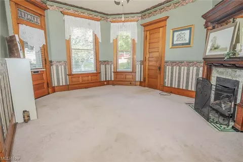 115 E Walnut St, Barnesville, OH 43713 photo 18