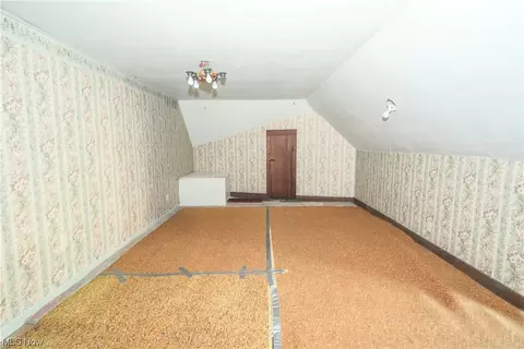 115 E Walnut St, Barnesville, OH 43713 photo 33