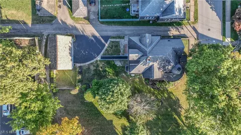 115 E Walnut St, Barnesville, OH 43713 photo 5
