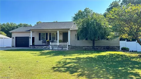 4591 Max Rd, North Canton, OH 44720