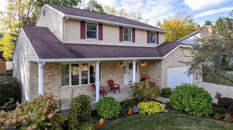 1683 Chatham Ave NE, North Canton, OH 44720
