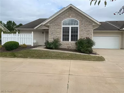 2452 Barrington Way #402, Wooster, OH 44691