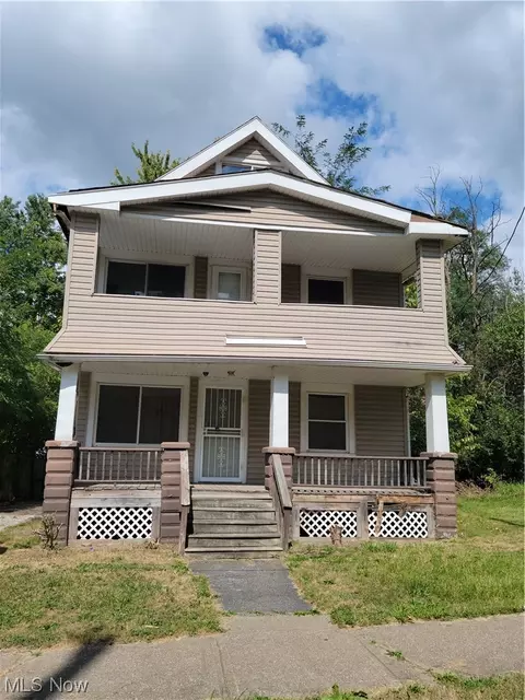 9805 Heath Ave, Cleveland, OH 44104
