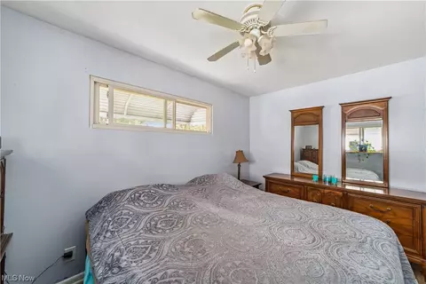 6034 Michael Dr, Brook Park, OH 44142 photo 14