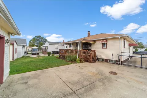6034 Michael Dr, Brook Park, OH 44142 photo 29