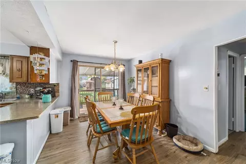 6034 Michael Dr, Brook Park, OH 44142 photo 10