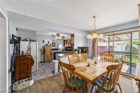 6034 Michael Dr, Brook Park, OH 44142 photo 11