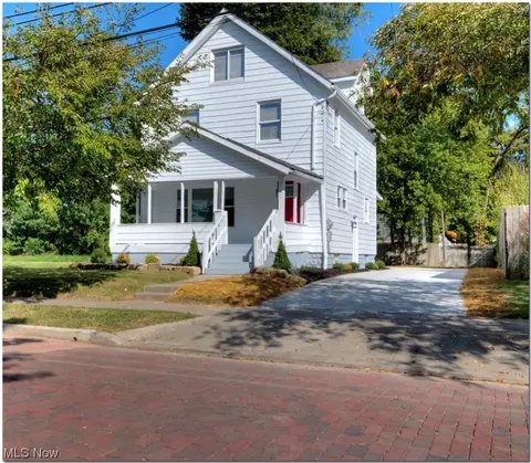815 Thayer St, Akron, OH 44310