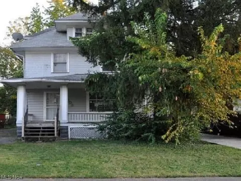 13002 Maplerow Ave, Garfield Heights, OH 44105