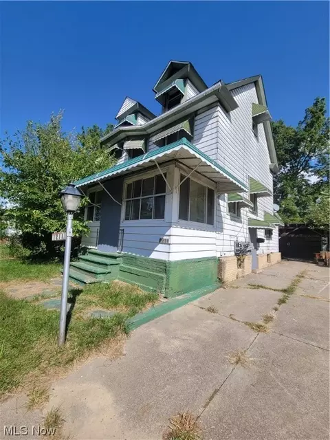 1211 E 111th St, Cleveland, OH 44108