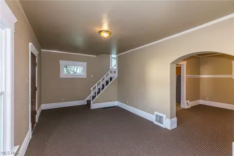 855 Sumner St, Akron, OH 44311 photo 5