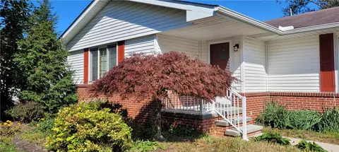 6015 Ford Rd, Elyria, OH 44035 photo 3