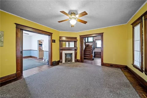 405 Harbor St, Conneaut, OH 44030 photo 5